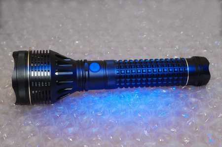 olight_sr95s_ut_002-small.jpg